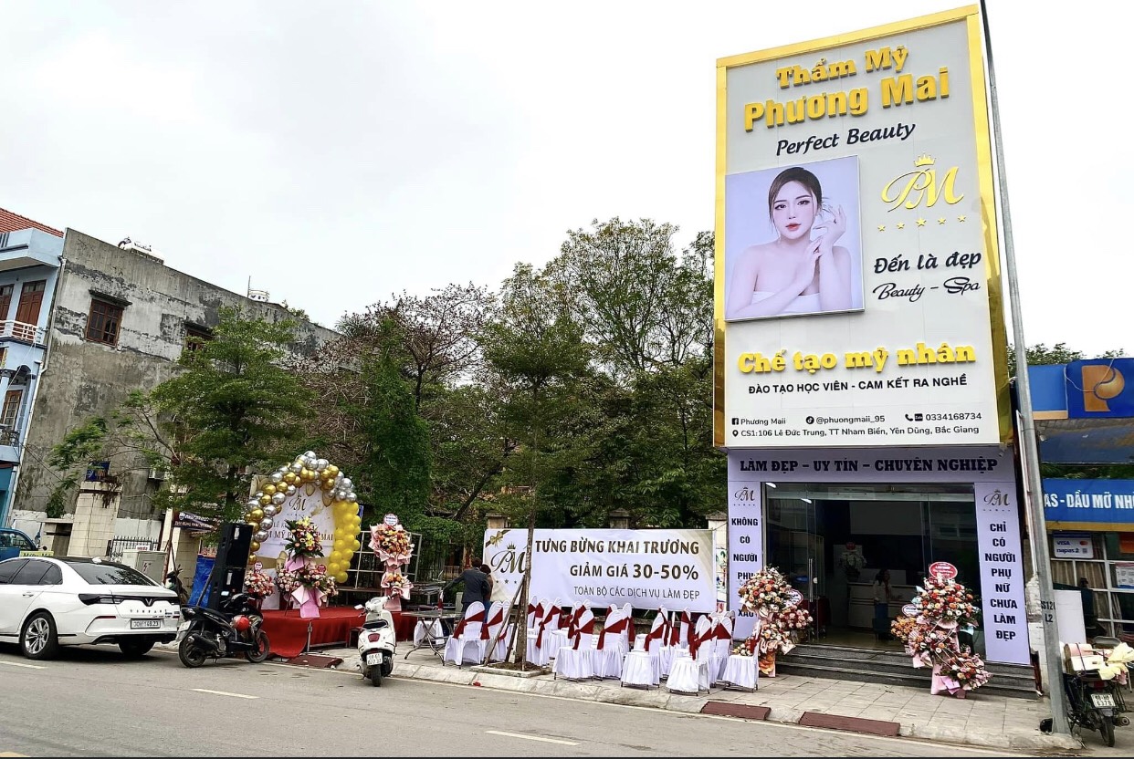 Tổ chức khai trường Spa